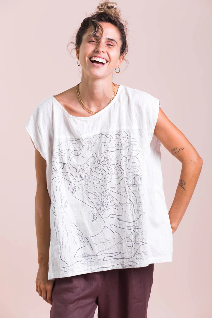 Women's Organic Cotton Top with Leo Gestel Drawing